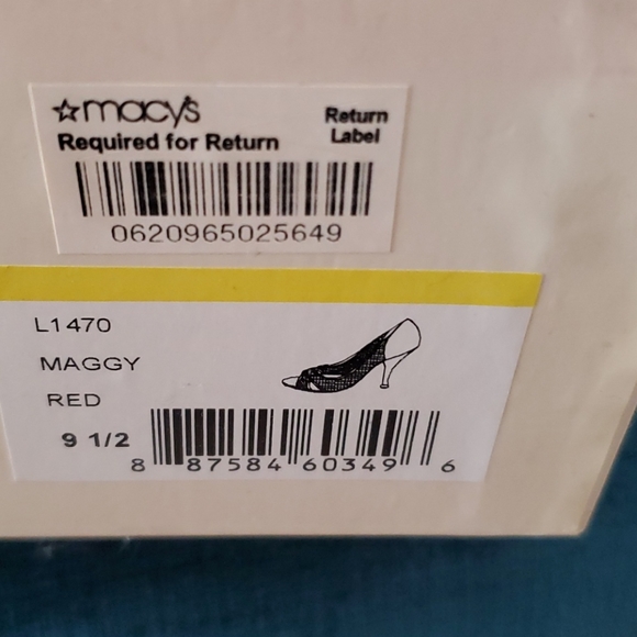 JLo shoes - Picture 5 of 5